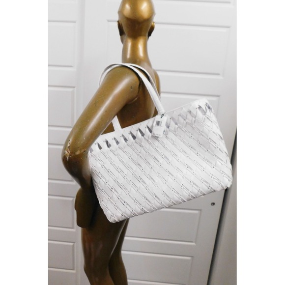 New Nancy Gonzalez White Genuine Crocodile Leather XL Tote‎ Bag NWT $3950rt - Picture 2 of 7